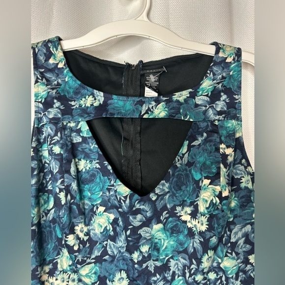 Torrid Peplum top - Picture 8 of 8